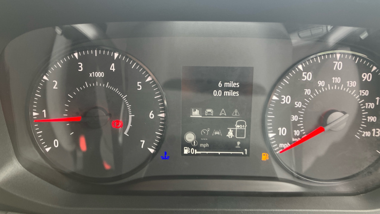 Renault Master Mwb Diesel Fwd MM35 Blue dCi 150 Advance Medium Roof Van